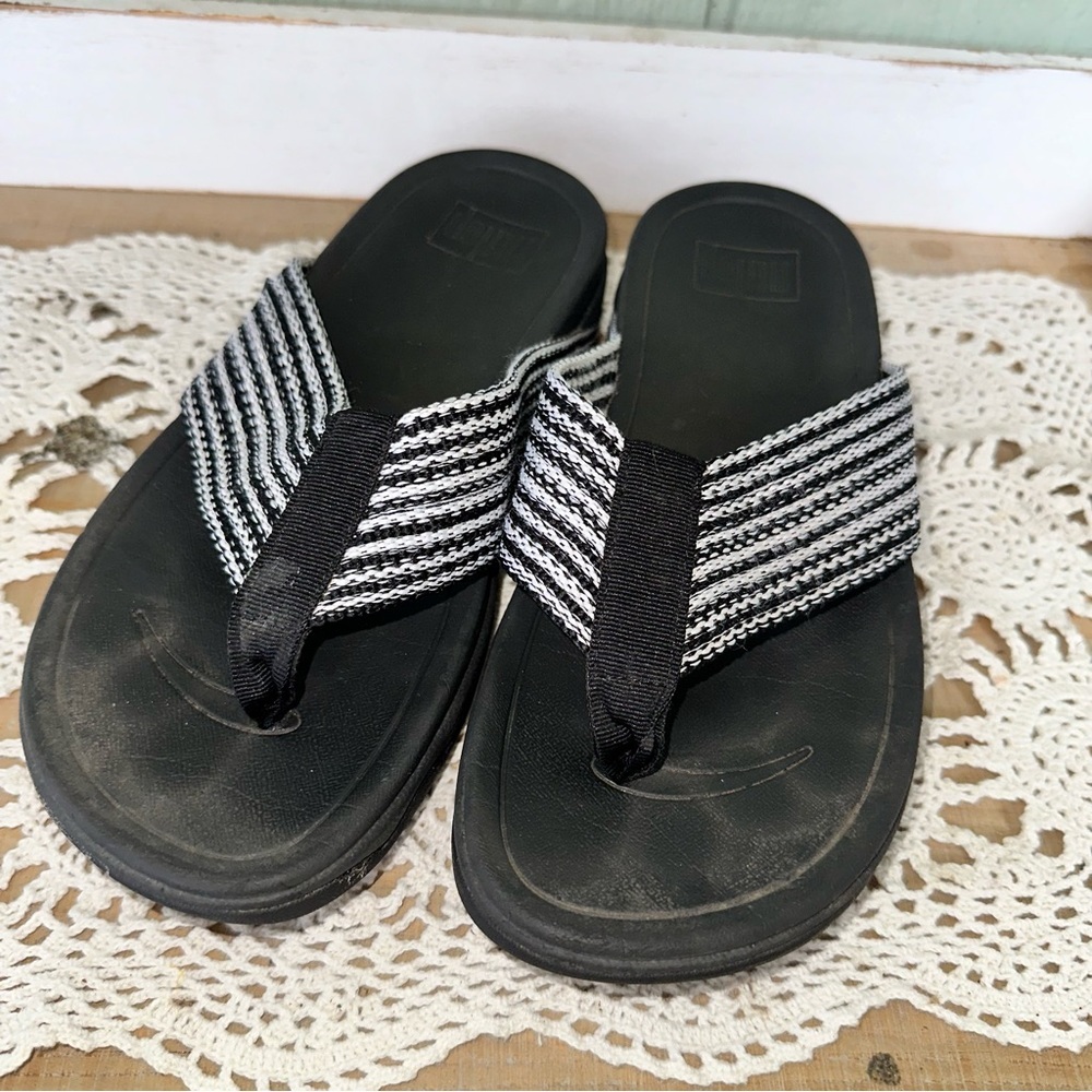 Fitflop Black and White Striped Thong Sandals